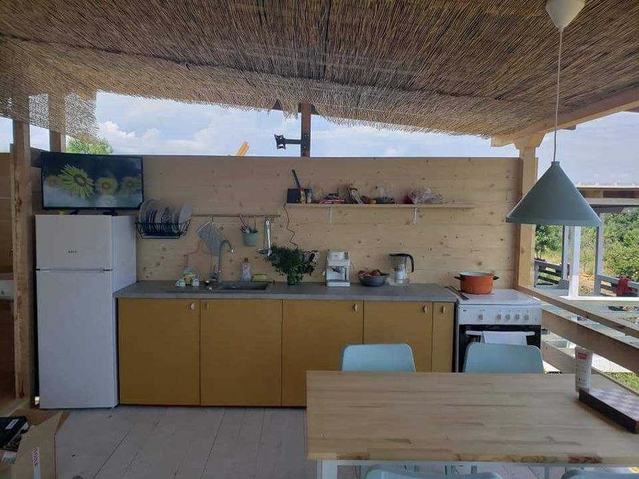 Каравана "Морска" на къмпинг Якото Място - най-добри цени и обстановка