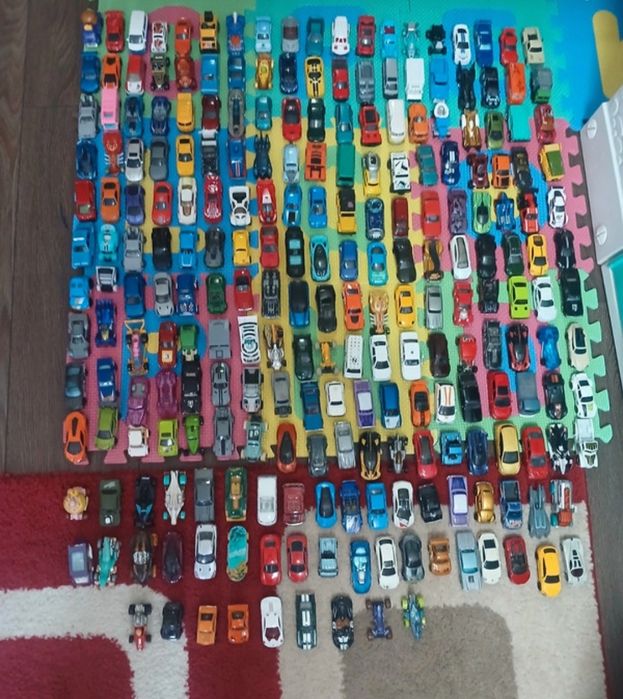 Mașinuțe hotwheels