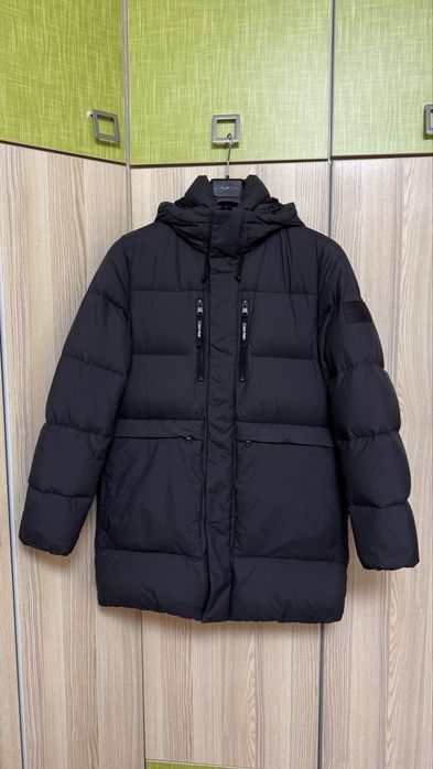 Мужской пуховик Calvin Klein , размер XS