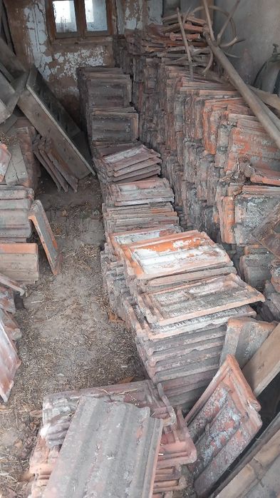 Продавам керемиди