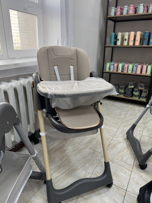 продам столик для кормления