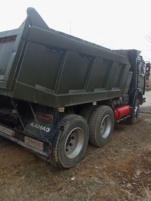 Kamaz sotiladi polniy qilgan tayor gazda