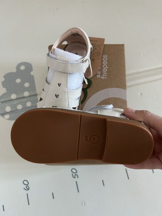 Сандали 28 р на девочку