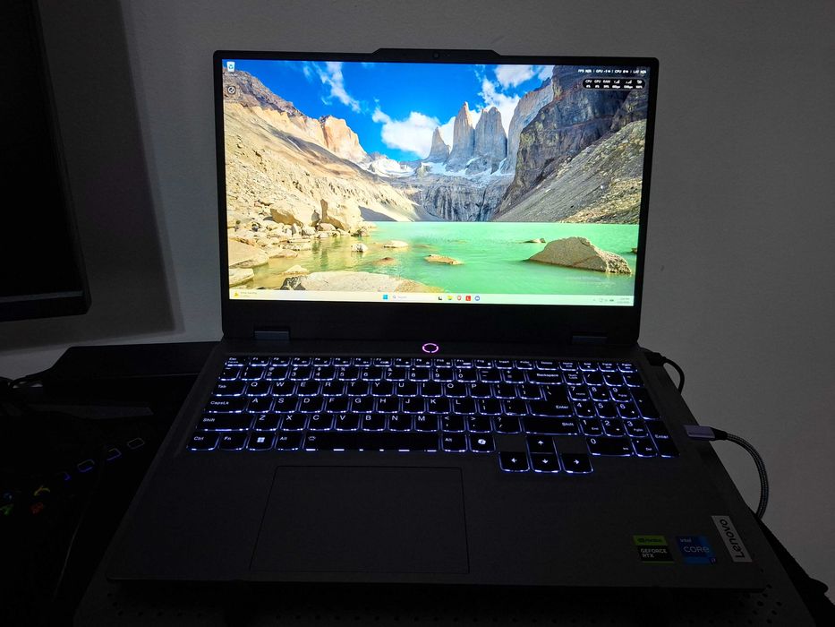 Laptop gaming Lenovo LOQ i7 13th RTX 3050