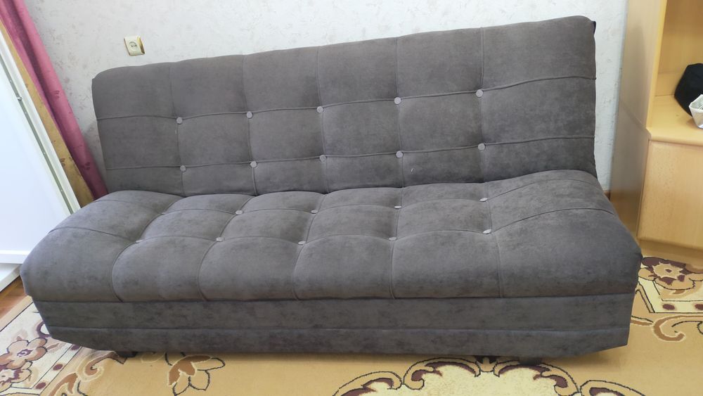 Продается диван.