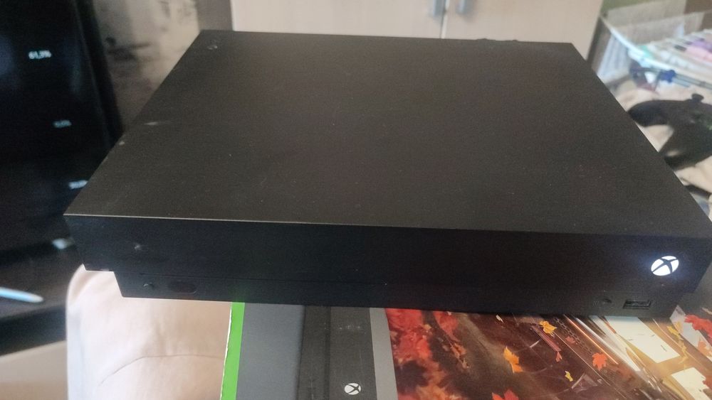 Продам Xbox one X