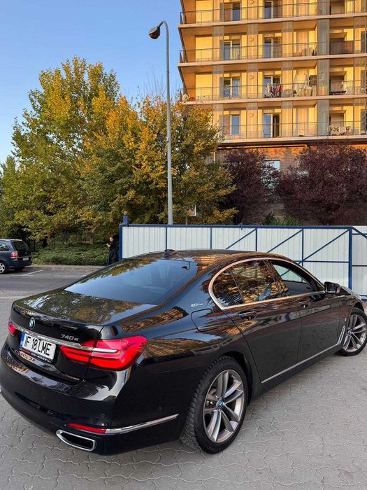BMW 740e / Plug-in Hybrid / HARMAN / Luxury / Gesturi