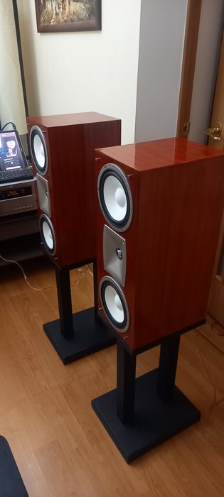 Акустика Yamaha NS 7 HX