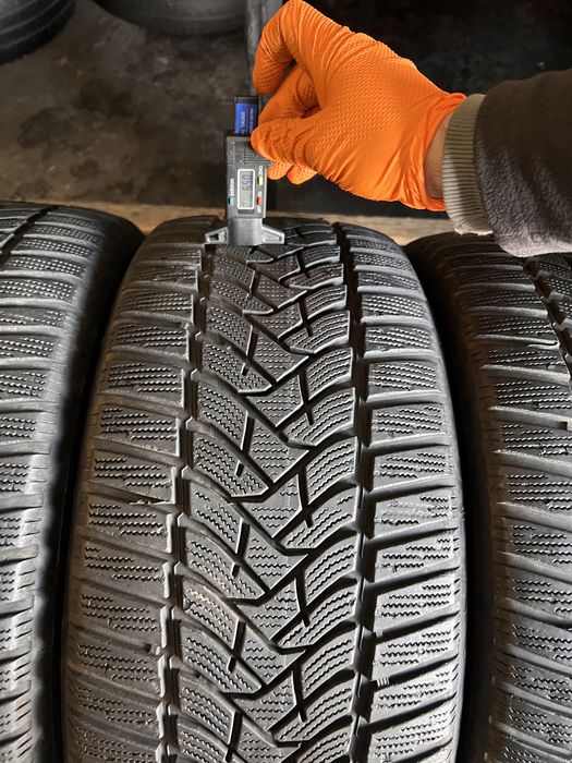 3 anvelope iarna 245/45/17 , Dunlop , 6.5 mm