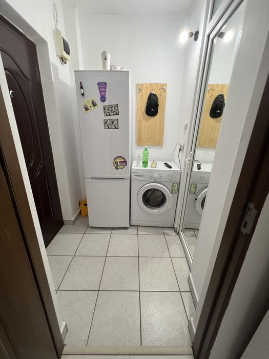 Inchiriez garsoniera