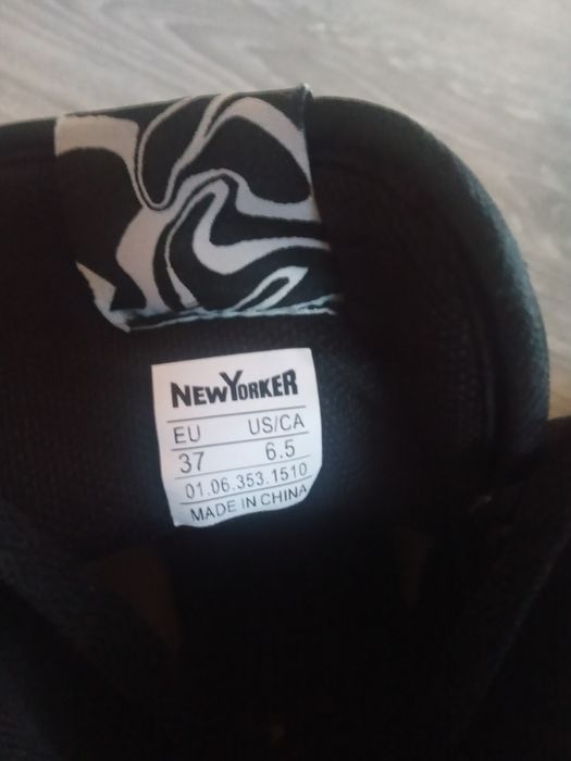 Adidași New yorker  Nr 37,5