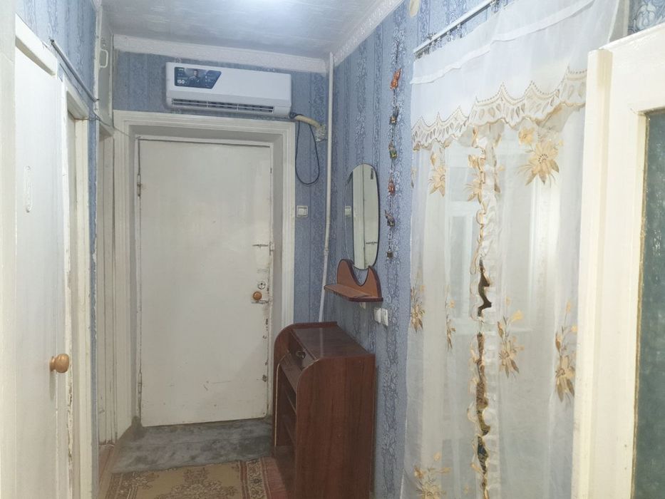 Продаётся 2х переделанная в 3х (66м²) в сердце Чирчика