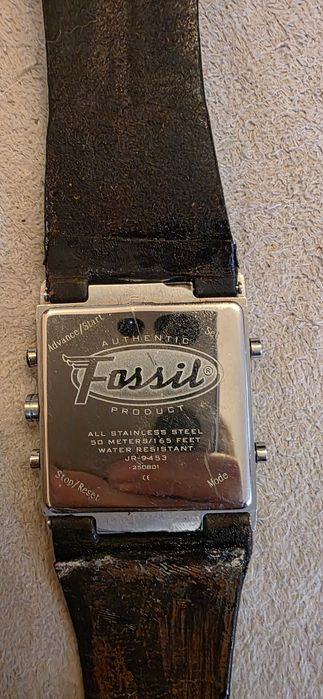 Часовник Fossil оригинал