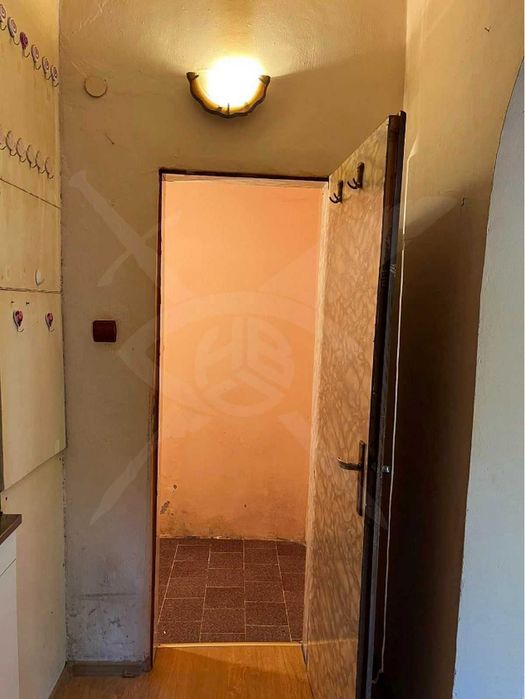 Продава се Двустаен апартамент в Варна, Възраждане 2 - 57 кв.м за 1176 €/кв.м - Снимка #6