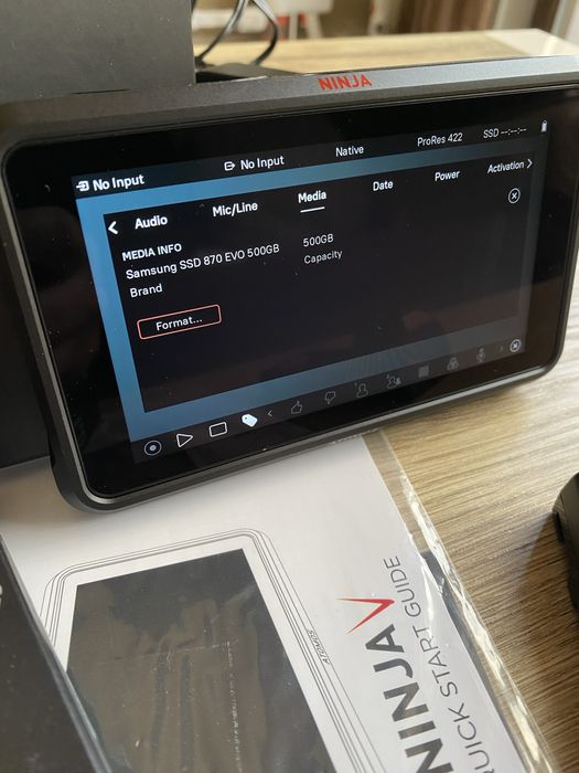 Atomos Ninja V + Samsung EVO SSD 512GB + Battery
