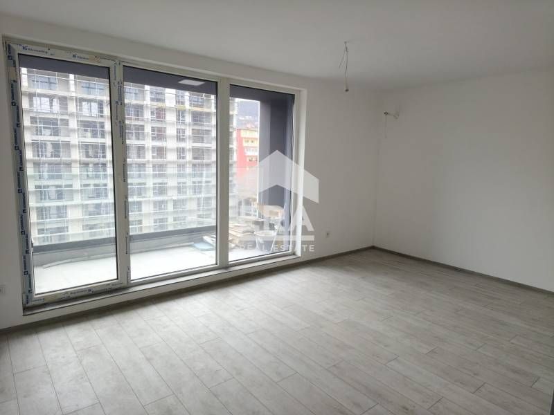 Продава се Двустаен апартамент в Варна, Левски - 69 кв.м за 1299 €/кв.м - Снимка #7