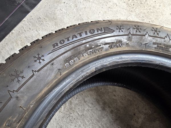 225/55/17 DUNLOP 4бр