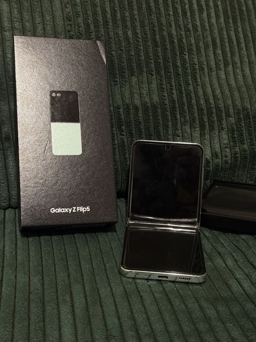 Samsung Z Flip 5 256gb