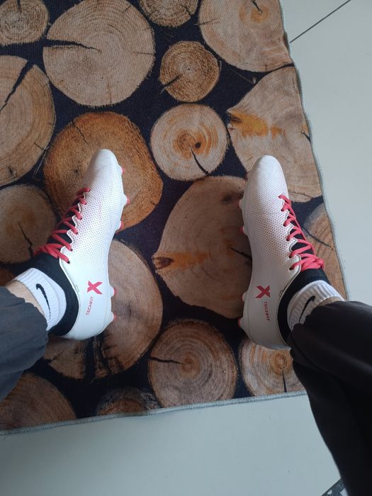 Футбольные бутсы Adidas