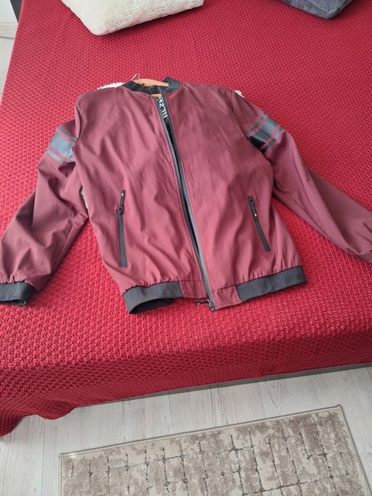 Geaca nouă bărbătească. mar. XL