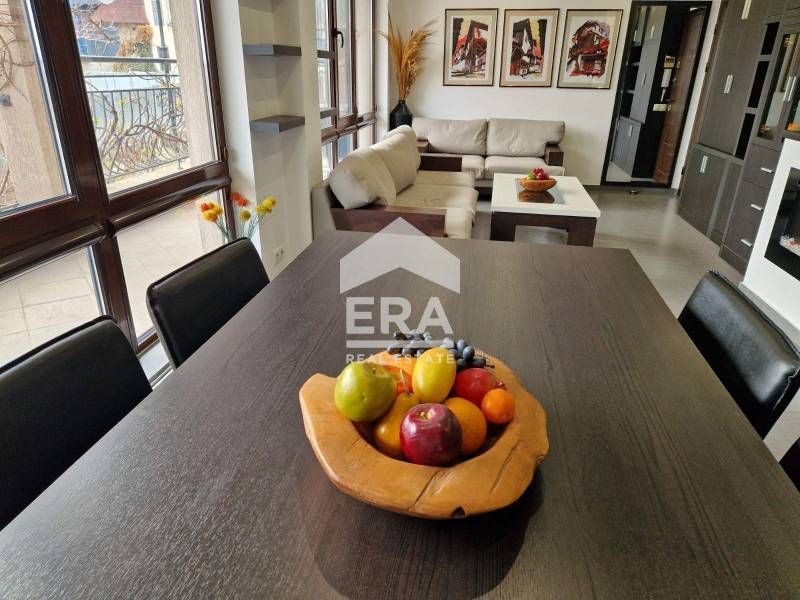 ЕРА Тера предлага за продажба просторен и модерен четиристаен апартаме