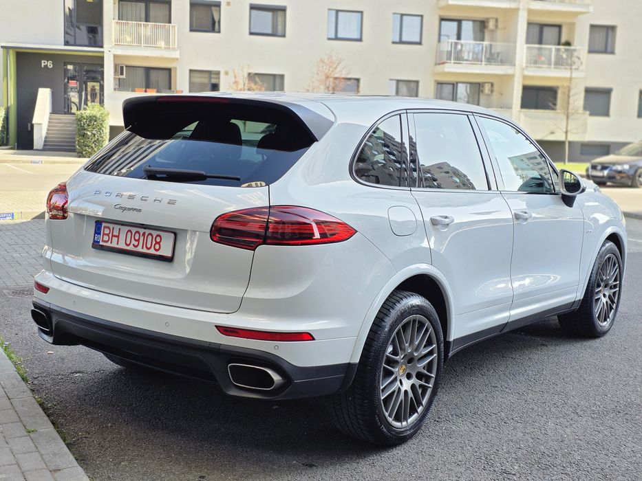 PORSCHE Cayenne 2017 — imagine 3
