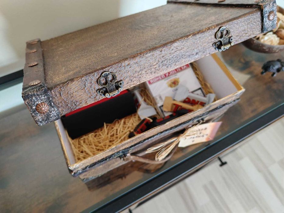 Уникални, ръчно изработени подаръчни кутии с дизайн по ваше желание