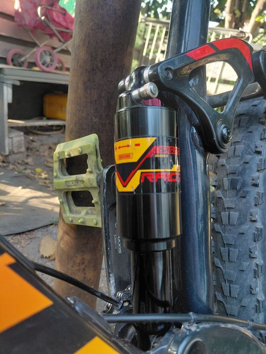 SR Suntour Raidon R 190×51 мм