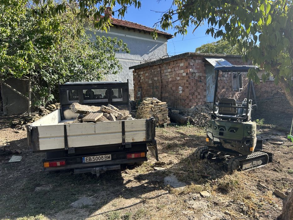 Услуги с багер и самосвал .