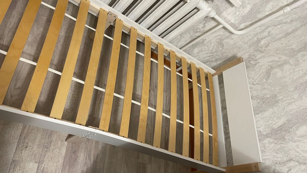 Продам односпальное кровать