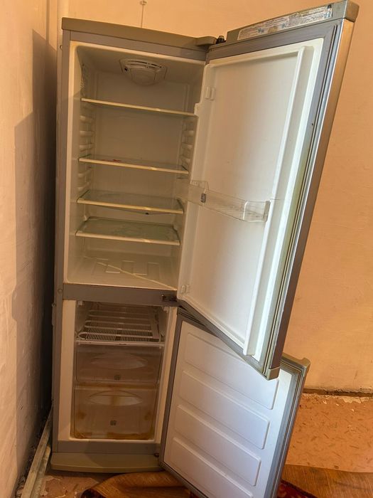 Продам холодильник