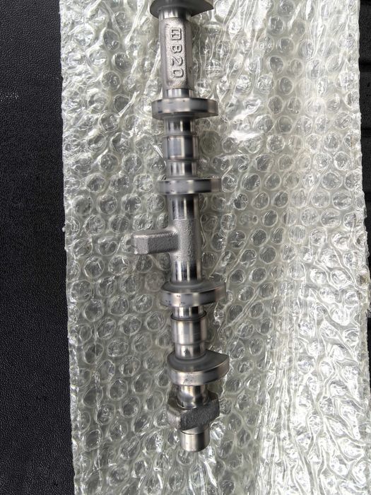 Разпределителен вал   BMW 7515868