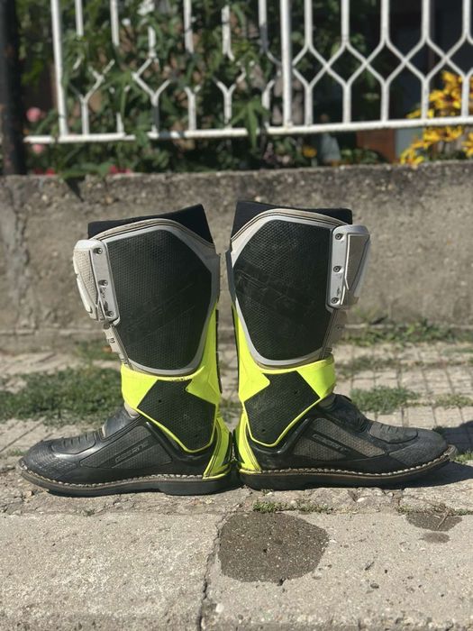 Ботуши за мотокрос