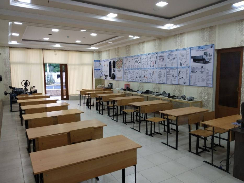 Avto maktab sottiladi