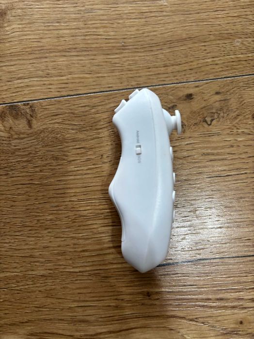 Controller Bluetooth universal pentru telefon / VR / Smart TV