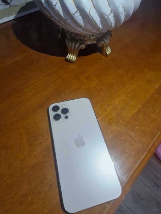 Iphone 12 pro Gold