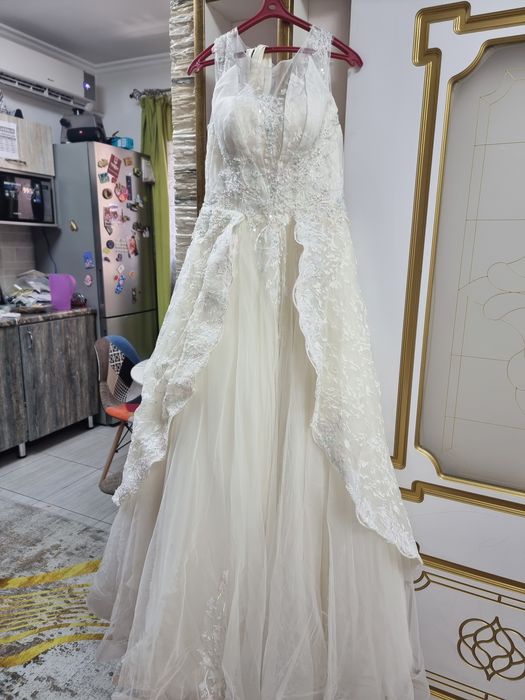 Продам свадебное платье.  В отличном состоянии.