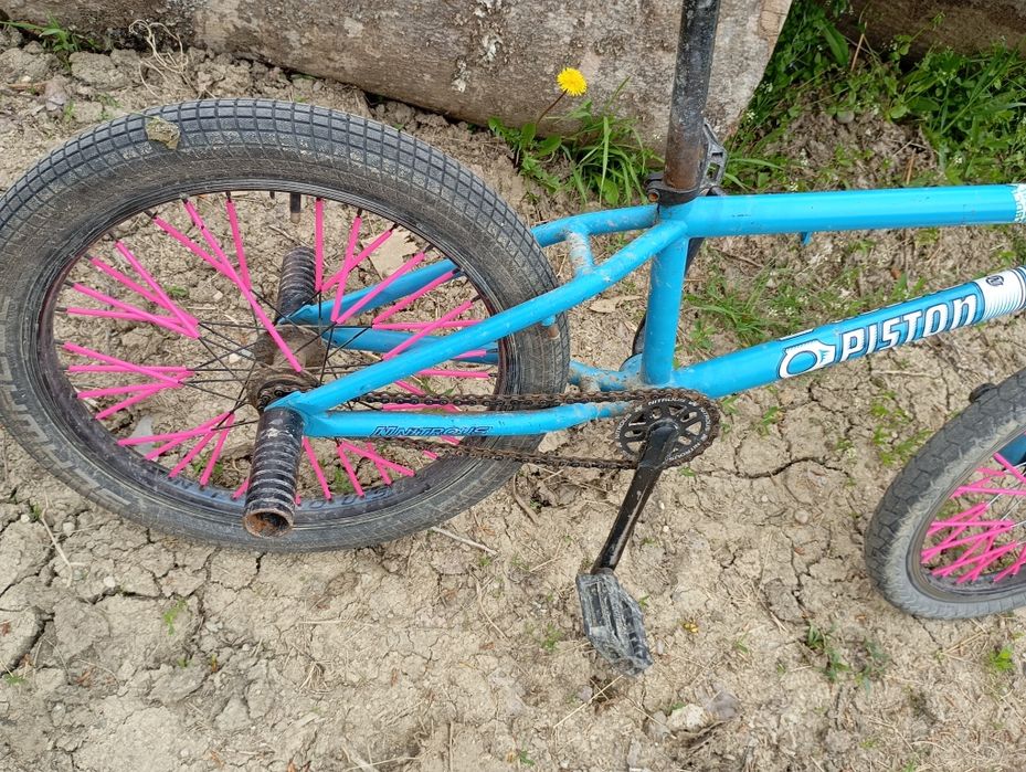 Vând bmx stare foarte buna