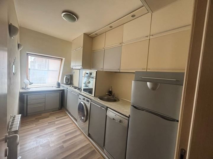 Продава се Двустаен апартамент в София, Манастирски ливади - 55 кв.м за 3273 €/кв.м - Снимка #2