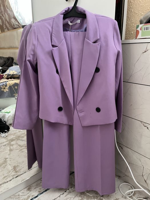 Костюм с брюками