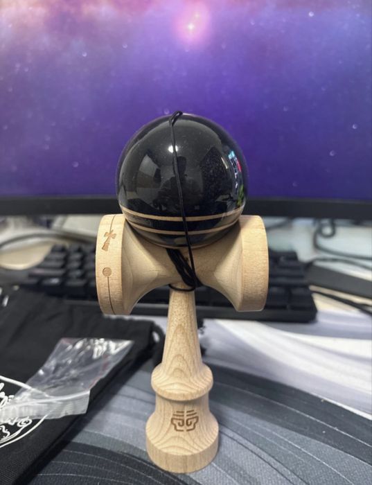 Kendama.         .