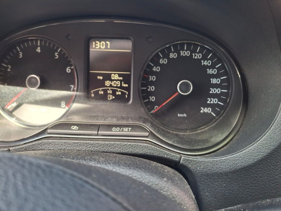 Volkswagen polo 2010 benzina