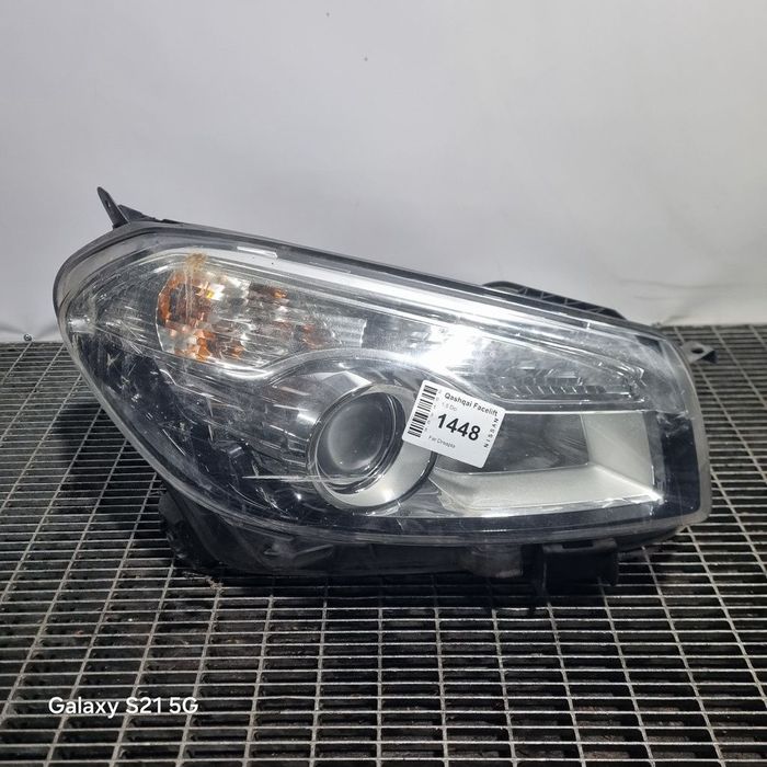 Far Dreapta Nissan Qashqai Facelift 2010 - 2013 SUV 4 Usi (1448) Cu lupă 26010BR01A
