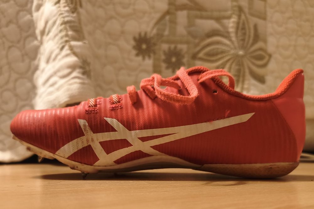 Asics Hypersprint 8