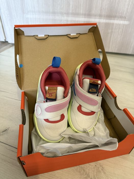 Чисто нови детски маратонки Nike, размер 26