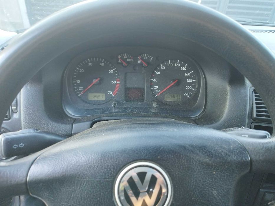 VOLKSWAGEN Golf 2001 — imagine 4