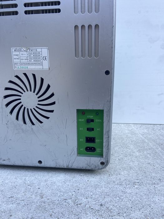 Активна хладилна чанта/мини хладилник на 12 и 220V