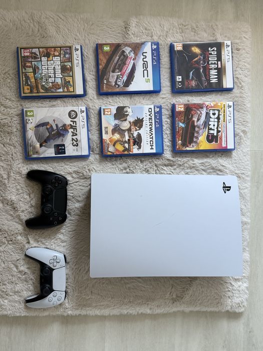 Playstation 5 Disc Edition + 2 manete + 6 jocuri