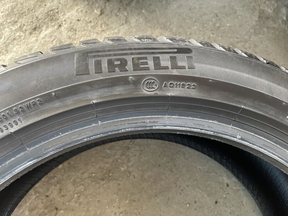215/50R18 Pirelli SOTTOZERO 3