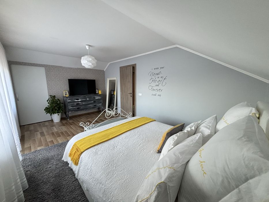 Casa de vânzare în Petresti